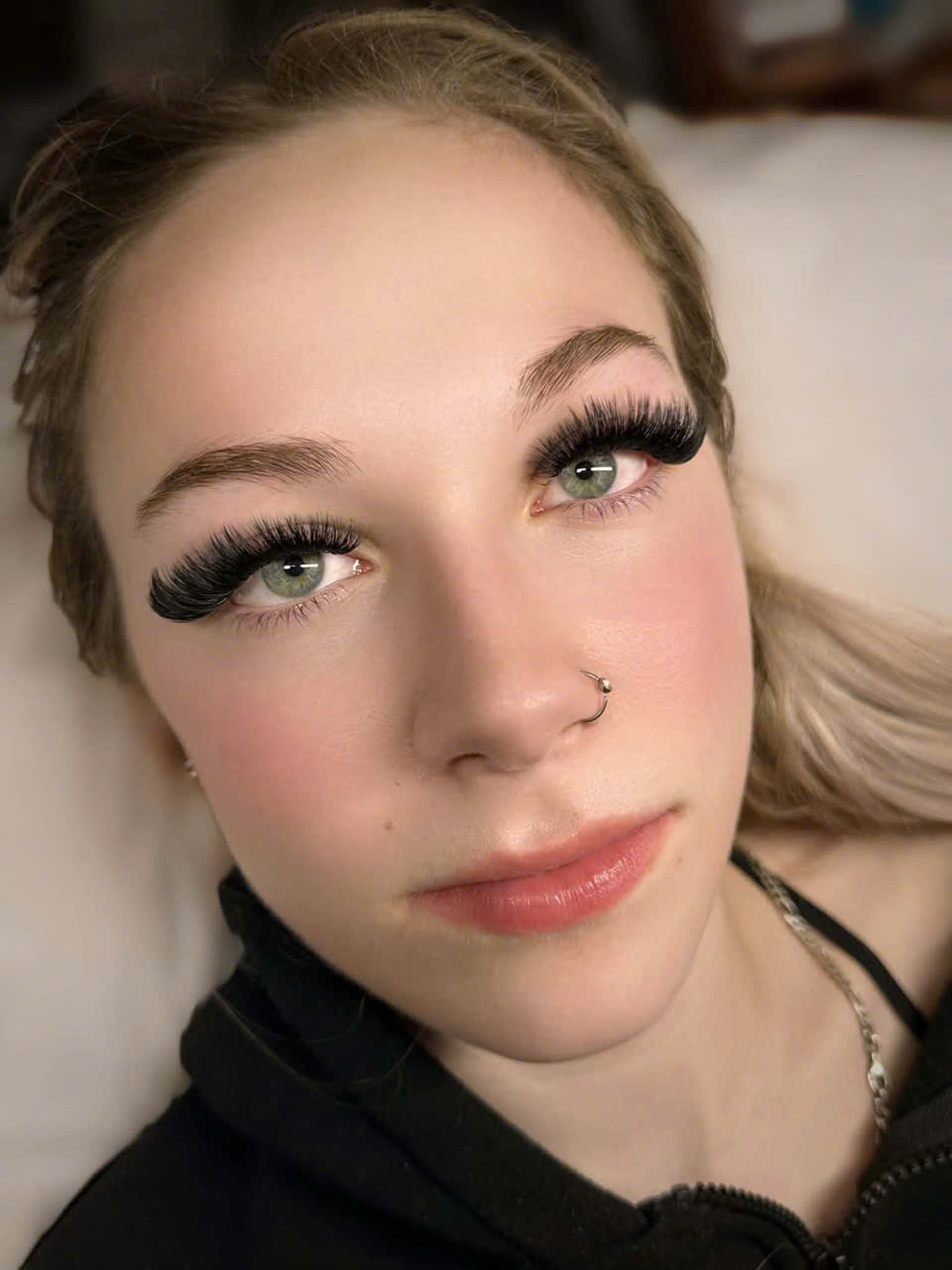 Light-volume-original lash extension result
